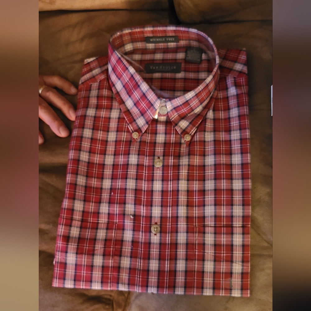 Van Huesen Dress Shirt  Size L Men's  16-16 1/2
